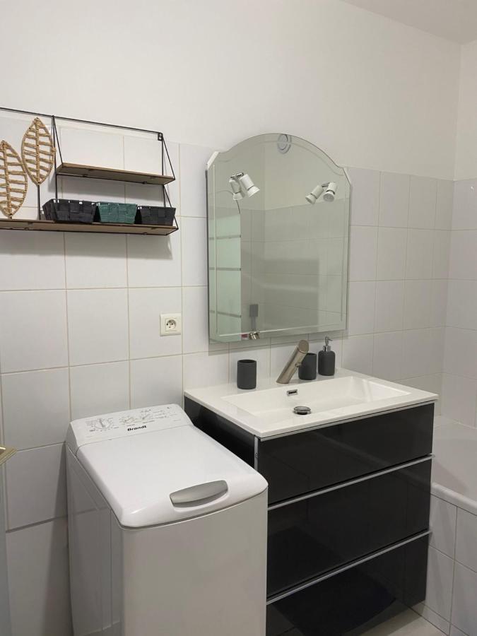Parking Prive Gratuit, Balcon, 2 Chambres Clermont-Ferrand Esterno foto