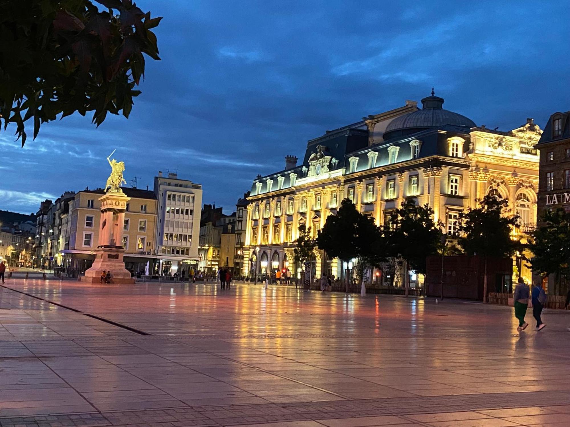 Parking Prive Gratuit, Balcon, 2 Chambres Clermont-Ferrand Esterno foto