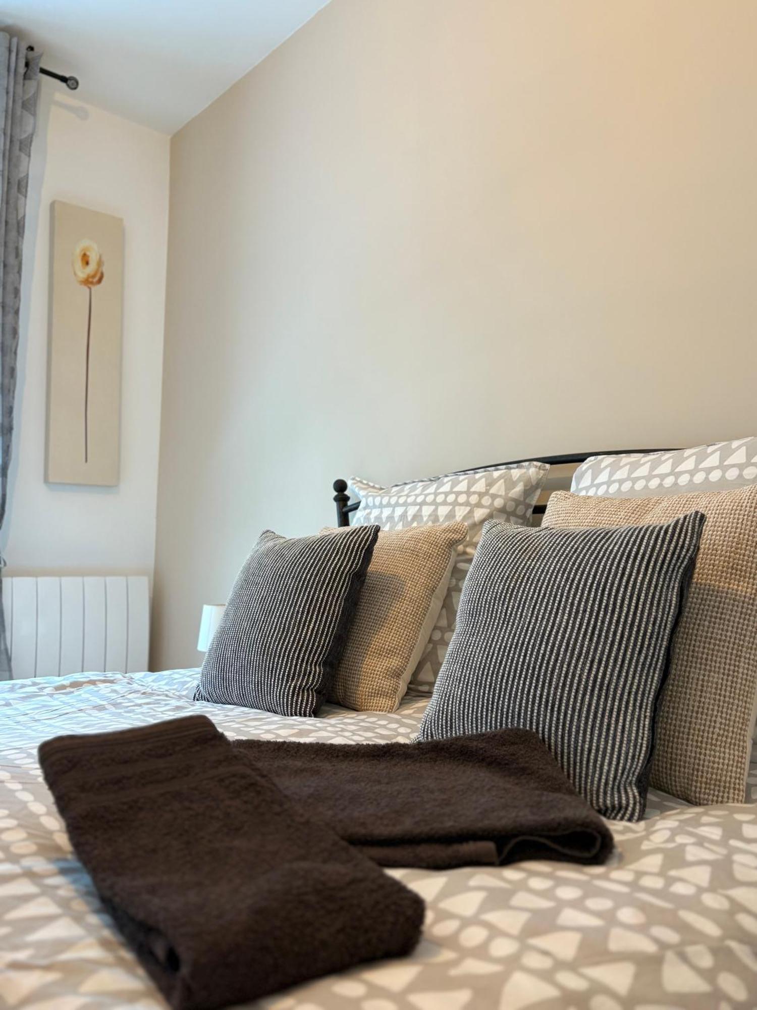 Parking Prive Gratuit, Balcon, 2 Chambres Clermont-Ferrand Esterno foto
